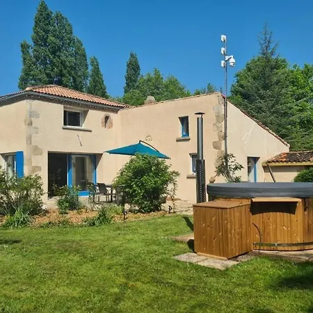 Au Lit D'o Holiday home Bressuire